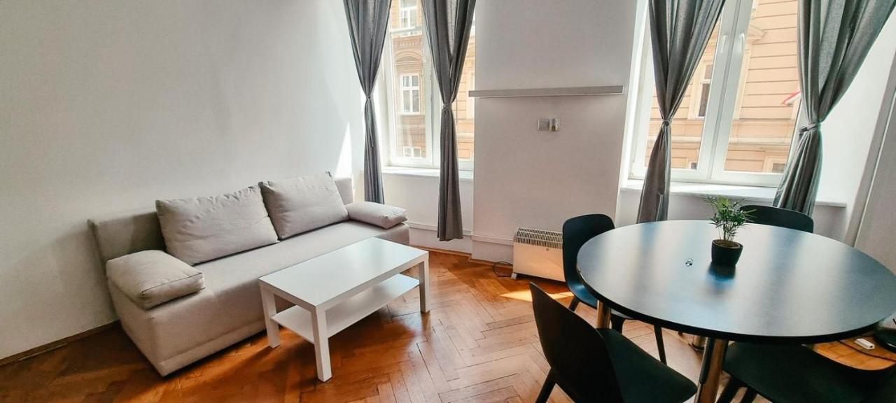Batorego Apartment Cracovie Extérieur photo